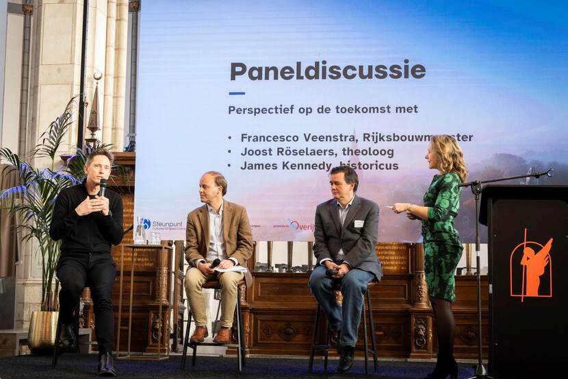 debat tijdens het event de toekomst van religieus erfgoed